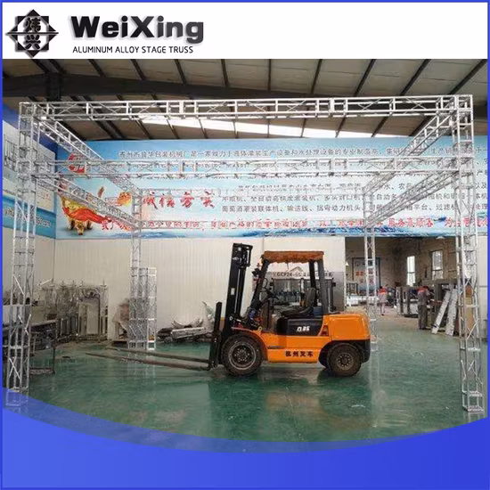 Salon professionnel Exposition portable Événements de concert Éclairage de scène de mariage Haut-parleur Truss en aluminium avec toit incurvé Fond d'affichage à LED Truss publicitaire